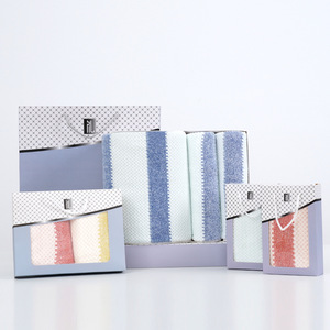Ensemble de serviettes en microfibre corail absorbantes et sans peluches, cadeau de mariage, cadeau d'affaires, boîte cadeau - Product Image 1