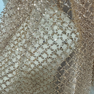 結婚披露宴のブライダルガウンドレスのためのカスタマイズされたローズゴールドクリスタルビーズかぎ針編みフィッシュネットスパンコールメッシュ生地 - Product Image 5