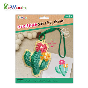 8 + Trẻ Em DIY Handmade Len Cảm Thấy Cross-Stitch Keychain May & Dệt Đồ Chơi Cho Người Lớn - Product Image 2