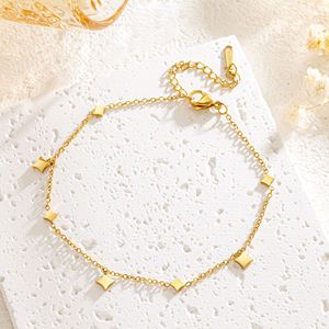 Ensemble de collier et de bracelet de cheville tendance en acier inoxydable plaqué or 18 carats PVD, design floral pour femmes |   Bijoux imperméables hypoallergéniques Aceworks - Product Image 4