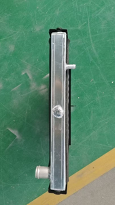 Radiateur de refroidissement Pramo pour GAZ <span class=keywords><strong>Valdai</strong></span> Next 21- Moteur Cums ISF 2.8D L113000000824 - Product Image 2
