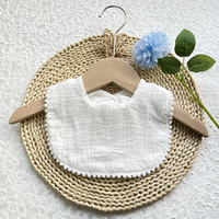 Nouveau bavoir pour bébé avec bord festonné, bavoir en dentelle de gaze pour filles, joli bavoir pour bébé