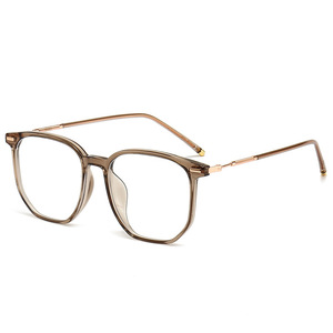 The new <b>large</b>-<b>framed</b> anti-blue light glasses with a natural look and a high-end feel, tr90, are fashionable and versatile. - Product Image 3
