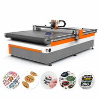 Grote-formaat vinyl snijplotter machine voor PVC stickers, geschikt voor reclameborden en stickers