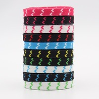 Lacets plats personnalisés Coolsting de 8 mm avec motifs fléchés dynamiques en polyester – Longueur/largeur/couleur personnalisables pour baskets