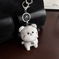 Porte-clés chat casque en peluche, mini jouet chaton mignon et doux, rembourré en coton PP, pour la décoration de sacs à dos, sacs à main, fêtes et enfants