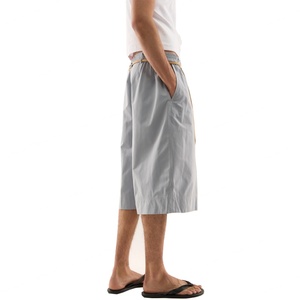 Pantalones Cortos Casuales Personalizados de Algodón Ligero, Estilo Holgado, con Pliegues y Cierre de Cremallera, Tipo Bermuda para Hombre - Product Image 4