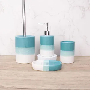 Décor à la maison glaçure réactive en céramique 4 pièces ensemble accessoires de bain hôtel populaire bleu salle de bain produits ensemble produit de salle de bain