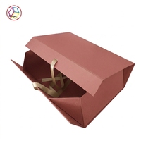 Emballage personnalisé pour vêtements avec boîte à ruban