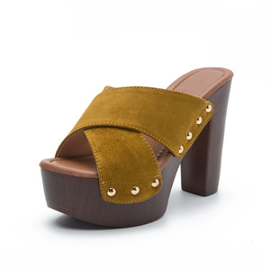 Sandales à talons pour femmes en daim vert, talon épais, bout ouvert, plateforme, tendance mode, style sexy, semelle en bois - Product Image 4