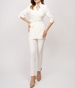 Uniforme de salon de beauté de luxe, combinaison SPA pour femmes, tenue de qualité en polyester, rayonne et élasthanne pour les massothérapeutes et les techniciennes de SPA - Product Image 2