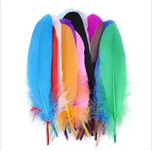 6-8 pouces (15-20 cm) vente en gros chaude plumes d'oie bouclées blanches garnitures frange avec couture artisanat Costumes décoration