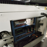 Nouvelle machine de perçage et de fraisage CNC verticale haute précision et robuste à prix abordable, avec broche BT30/BT50 pour le traitement des portes et fenêtres en aluminium