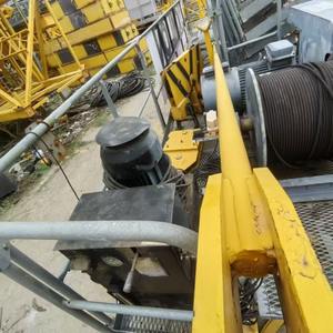 Grue de 6 tonnes, flèche de 60 mètres, hauteur de levage de 40 mètres, capacité frontale de 1,3 tonne, composants principaux PLC et boîte de vitesses, moteur, pompe, moteur électrique - Product Image 4