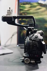 ใช้ราคาถูกสำหรับ <span class=keywords><strong>EOS</strong></span> C100 Mark 1 Full HD 1080P กล้องโรงภาพยนตร์ที่มีเซ็นเซอร์ CMOS และการ์ด SD - Product Image 4