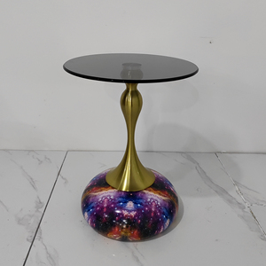 <span class=keywords><strong>Table</strong></span> <span class=keywords><strong>d</strong></span>'<span class=keywords><strong>appoint</strong></span> en métal blanc avec finition dorée - Product Image 6