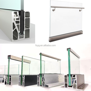 Rampe en verre à profil en U en aluminium oxydé pour toiture - Product Image 2