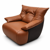 Fauteuil pivotant moderne en similicuir avec structure en bois et garnissage en plumes, idéal pour salon et projets hôteliers