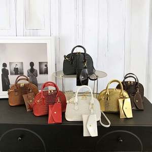 Sac bandoulière femme mini tendance et pas cher en cuir PU imperméable motif losanges idéal pour un usage quotidien Promotion - Product Image 3