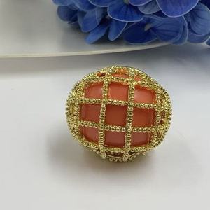 Parures de bijoux en or exquises pour femmes, ensemble de boucles d'oreilles à grosses perles à prix abordable - Product Image 3