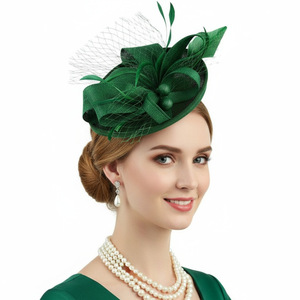 Sombrero Fascinator <span class=keywords><strong>Fucsia</strong></span> para Mujer, Estilo Kentucky Derby, con Pluma, Redecilla, Collar de Perlas y Juego de Aretes - Product Image 3