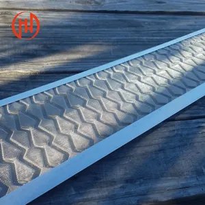 100% Raw Materials Extrusion Aluminum Gutter Roof Protection Powder Coated Black Aluminum Leaf Gutter Guard System