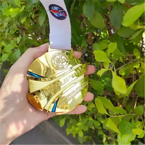 Medalla deportiva para correr, accesorio personalizado de aleación de Zinc, venta al por mayor de fábrica