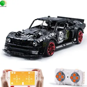 最新的!2943pcs 1:8 1965 Hoonicorn赛车技术MOC-22970贴合积木积木儿童玩具