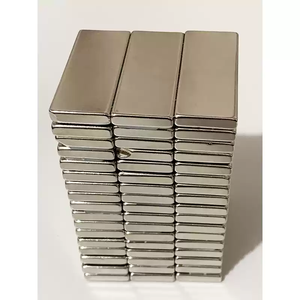 Aimants industriels puissants en néodyme NdFeB N35-N52, blocs magnétiques permanents avec options de découpe personnalisables - Product Image 4