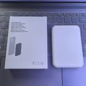 Магнитный беспроводной внешний аккумулятор с литий-полимерным аккумулятором ёмкостью 5000 мАч, совместимый с iPhone 15 <span class=keywords><strong>Pro</strong></span> Max, 14, 13, 12 - Product Image 3