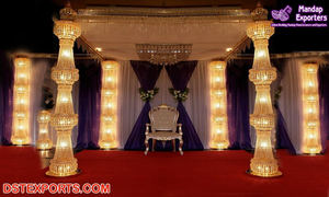 Mandap de mariage asiatique tendance à thème blanc, mandap exclusif à thème blanc à double pilier, mandap de mariage tendance à deux piliers, Virginie - Product Image 2