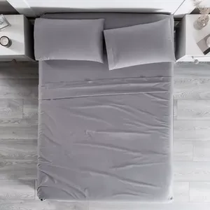 ผ้าปูขนาดควีนไซส์สีเทากลาง - Product Image 1