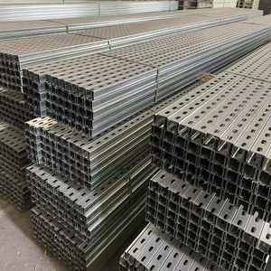 Profilés en acier galvanisé à fentes de plusieurs tailles, profilés en U galvanisés avec trous - Product Image 5