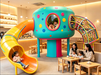 Jouets pour enfants en mousse à structure en acier sur mesure pour espaces commerciaux intérieurs et cafés