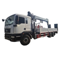 Camion grue Sinotruk Howo 6x4 de 12 tonnes avec grue à flèche à 5 sections, hauteur de levage maximale de 21 m