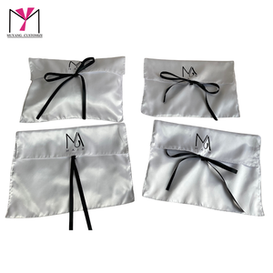 Bolsa de Terciopelo Personalizada con Logotipo 2026, Biodegradable, de Poliéster Satinado, para Empacar Regalos de Cosméticos, Perfumes, Lápices Labiales y Cremas para Ojos - Product Image 3