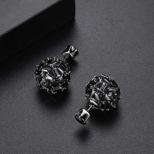 Boucles d'oreilles clous en alliage de cuivre pour femmes, incrustées de zircon, design ajouré, entièrement serties de diamants, style coréen, électro-plaquées, vente en gros - Product Image 5