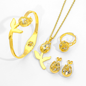 JUSNOVA, venta al por mayor, 4 piezas, conjunto <span class=keywords><strong>de</strong></span> joyería <span class=keywords><strong>de</strong></span> acero inoxidable chapado en <span class=keywords><strong>oro</strong></span> <span class=keywords><strong>de</strong></span> 18 quilates, pendientes <span class=keywords><strong>de</strong></span> circón Rosa Blanca, collar, pulsera, anillo - Product Image 2