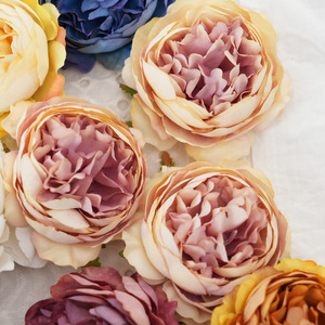 Têtes de fleurs artificielles en soie et plastique, petites roses pour la décoration de la maison, accessoires de mariage et de bricolage, style Monet Garden. - Product Image 4