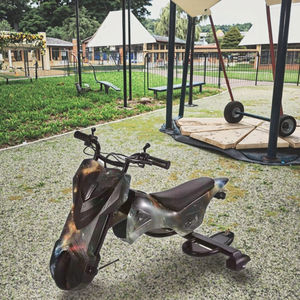 Skuter Drift Bermotor Bensin 3 Roda Mini Skuter Drifting dengan 3 Roda PU Trike Drift Elektro Luar Ruangan - Product Image 2