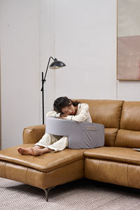 Minimalista fabbrica 25D di alta qualità in schiuma di lettura cuscino bracciolo Lap scrivania cuscino di lettura per il letto per il gioco e il gioco - Product Image 5