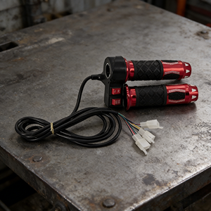 Accélérateur <span class=keywords><strong>de</strong></span> Vélo Électrique et <span class=keywords><strong>Trottinette</strong></span> Électrique avec Voltmètre et <span class=keywords><strong>Poignée</strong></span> <span class=keywords><strong>de</strong></span> <span class=keywords><strong>Gaz</strong></span> - Product Image 6