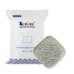 Média filtrant minéral alcalin pour l'<span class=keywords><strong>eau</strong></span> potable, augmentant la valeur du <span class=keywords><strong>pH</strong></span>, boule en céramique alcaline pour la production d'<span class=keywords><strong>eau</strong></span> minérale - Product Image 1