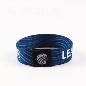 Bracelet élastique double face en tissu de luxe, design sportif et élégant, directement de l'usine - Product Image 3