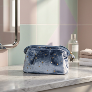Bolsa de Cosméticos de Terciopelo, Gran Capacidad, Duradera, con Cierre, Plegable, con Asa, para Colgar, con Diseño de Dulces, Práctica y Portátil para Viajes - Product Image 3