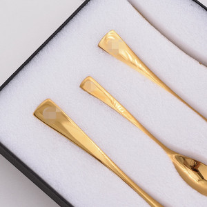 Wholesale Customized Western Style Luxury Cutlery Set 304 Stainless Steel <b>Flatware</b> Set - Product Image 4