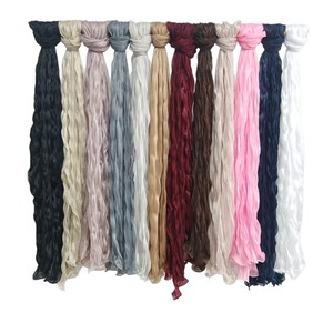 <span class=keywords><strong>2026</strong></span> Nieuwe Stijl Geplooide Organza <span class=keywords><strong>Hijab</strong></span> Islamitische Mode Premium Glimmende Organza <span class=keywords><strong>Hijab</strong></span> Glinsterende Crepe Islamitische Hoofddoek - Product Image 5