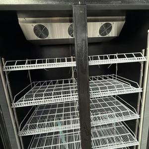 Refrigerador Comercial Vertical con Puerta de Vidrio para Exhibición de Cerveza en Bares - Product Image 4