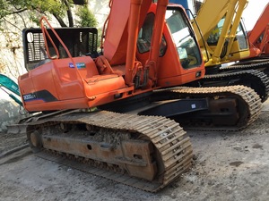 รถขุดตีนตะขาบ Doosan Daewoo DH300LC-7 มือสอง น้ำหนัก 25 ตัน สภาพดีเยี่ยม พร้อมเครื่องยนต์ ปั๊ม และมอเตอร์ - Product Image 4