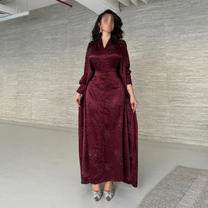 Vestido Elegante, Sencillo y Hermoso con Estrellas Brillantes, Cuello en V, Manga Larga, Falda Larga Suave - Product Image 4